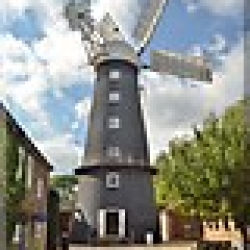 Alford Five Sailed Windmill & Tea Room