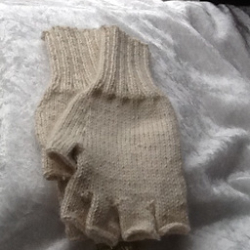 Alpaca Finerless Gloves