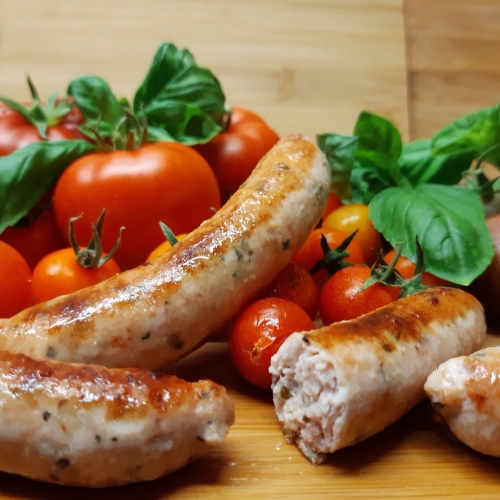 Free range tomato and basil chicken sausages