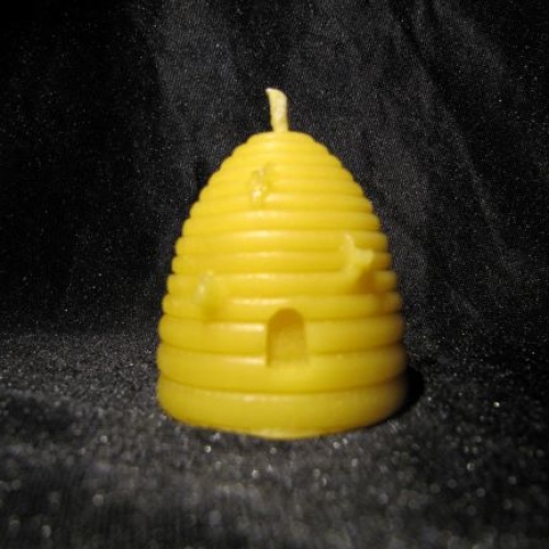 Beeswax candle smooth skep with bees